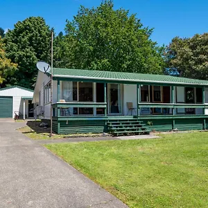  Holiday home Gisborne Point Retreat - Rotoiti New Zealand