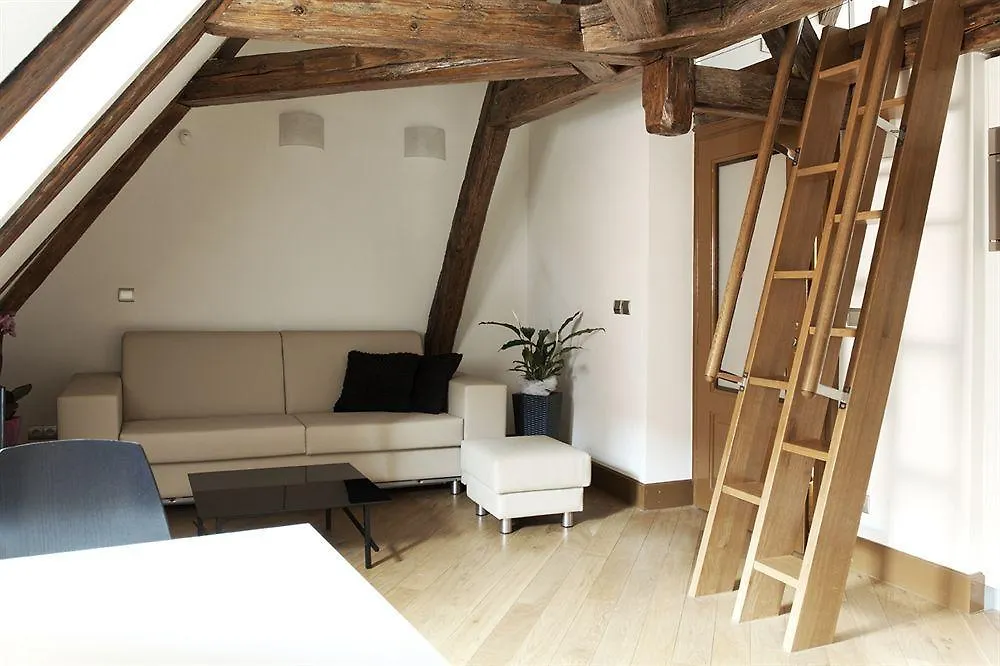 3 Epoques Apartments By Adrez Прага