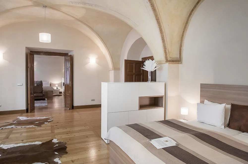 3 Epoques Apartments By Adrez Прага