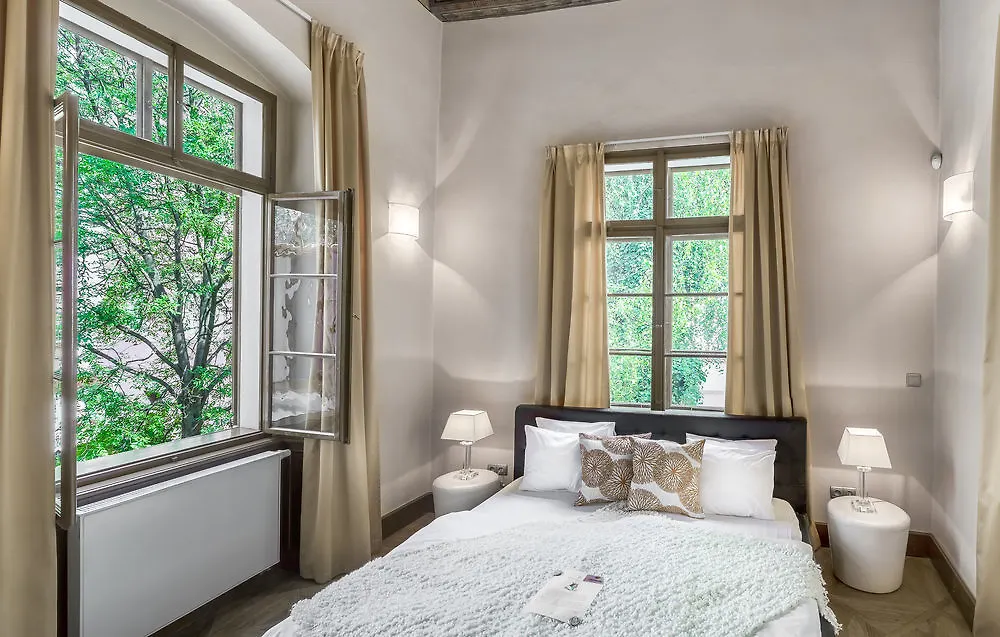 3 Epoques Apartments By Adrez Прага Чехия