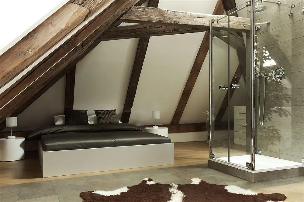 3 Epoques Apartments By Adrez Prague