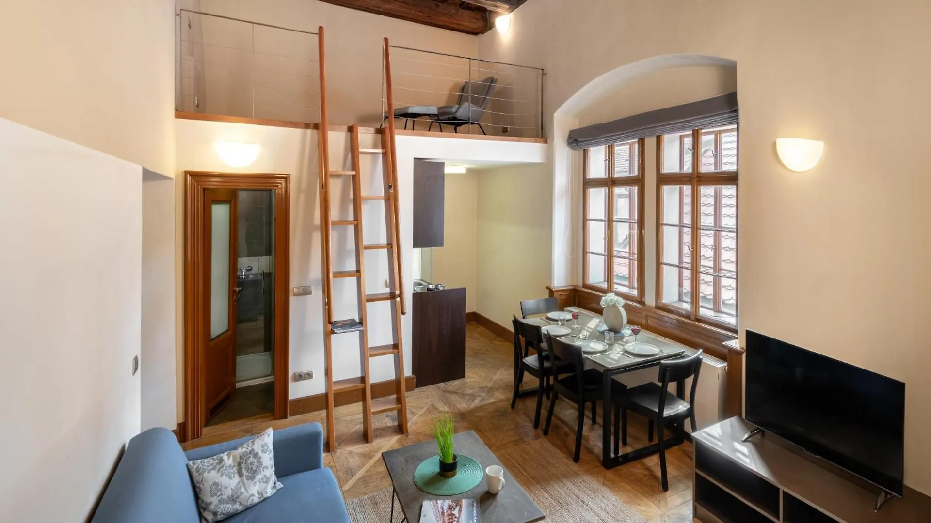 3 Epoques Apartments By Adrez Prague