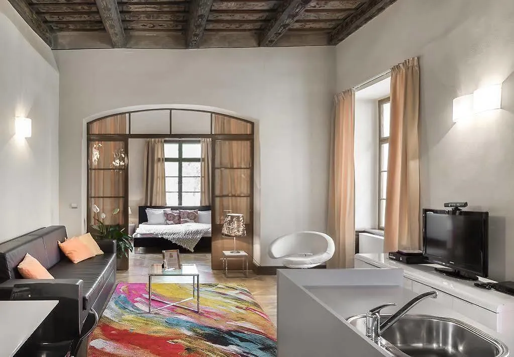 3 Epoques Apartments By Adrez Prague